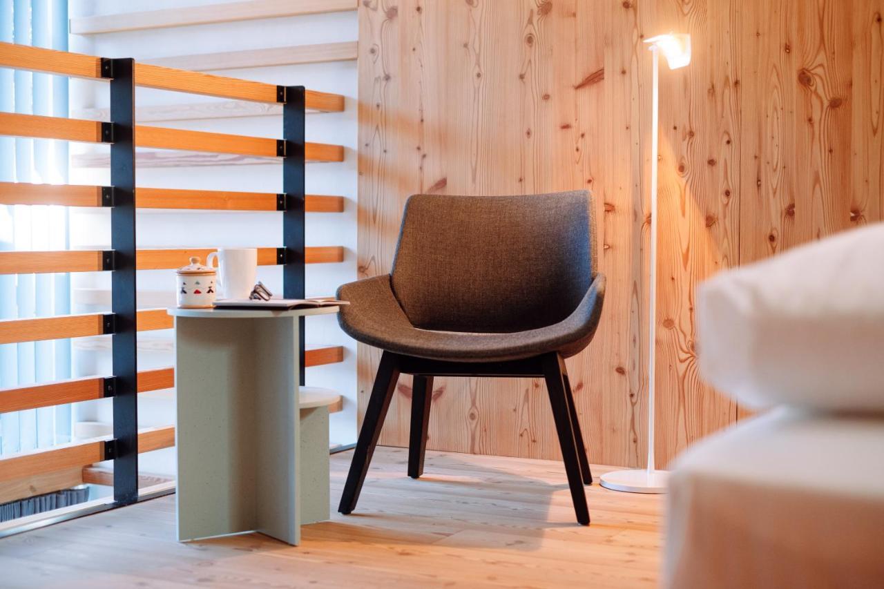 Paramount Alma Suites سيستو المظهر الخارجي الصورة
