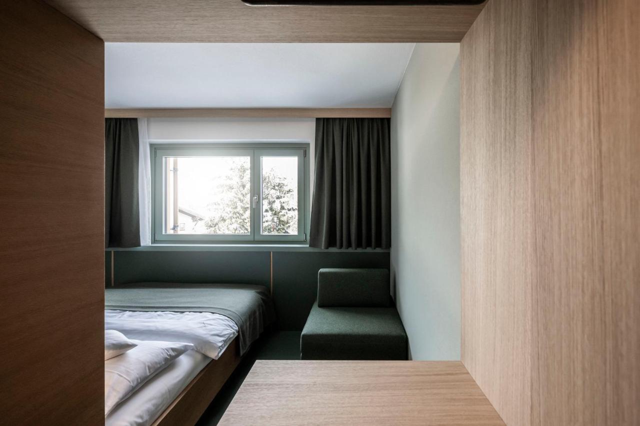 Paramount Alma Suites سيستو المظهر الخارجي الصورة
