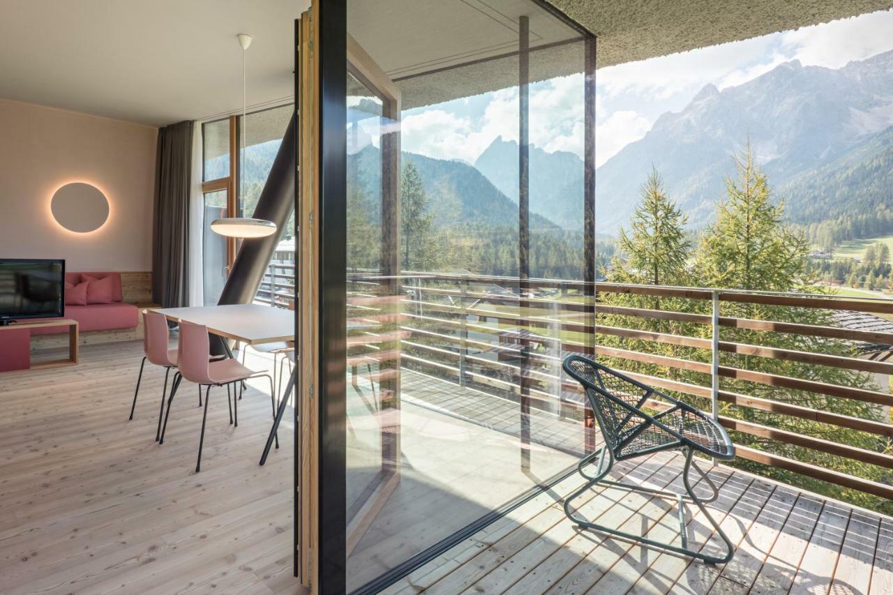 Paramount Alma Suites سيستو المظهر الخارجي الصورة